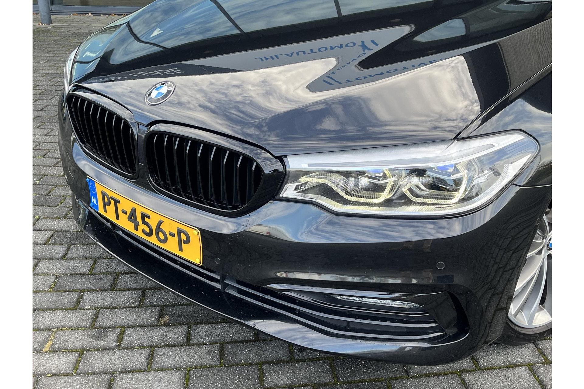 BMW 5 Serie 520d High Executive*DAKJE*HUD*CRUISE*NAVI.PROF*LED